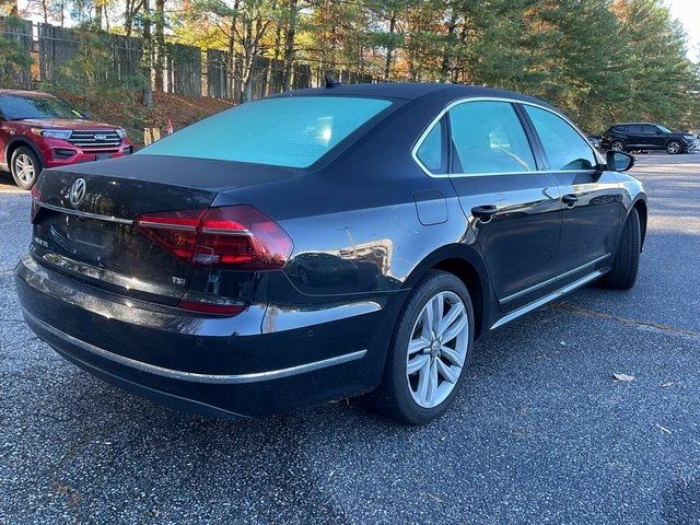 2017 Volkswagen Passat 1.8T SEL Premium