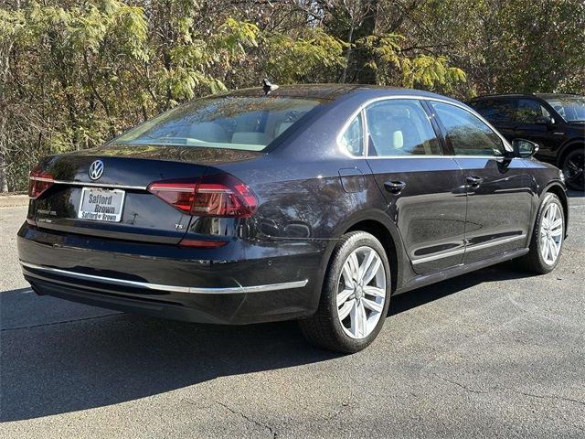 2017 Volkswagen Passat 1.8T SEL Premium