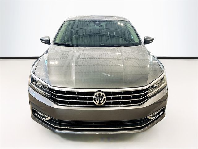 2017 Volkswagen Passat 1.8T SEL Premium