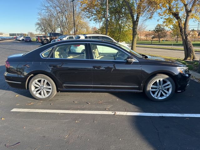 2017 Volkswagen Passat 1.8T SEL Premium