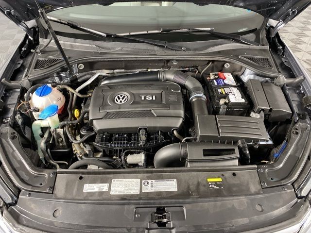 2017 Volkswagen Passat 1.8T SEL Premium