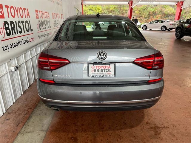 2017 Volkswagen Passat 1.8T SEL Premium