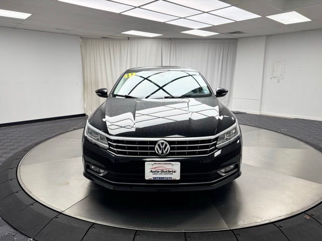 2017 Volkswagen Passat 1.8T SEL Premium