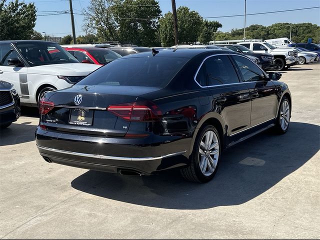 2017 Volkswagen Passat V6 SE Technology