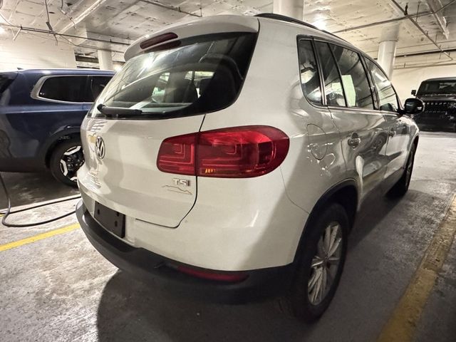 2017 Volkswagen Tiguan Base