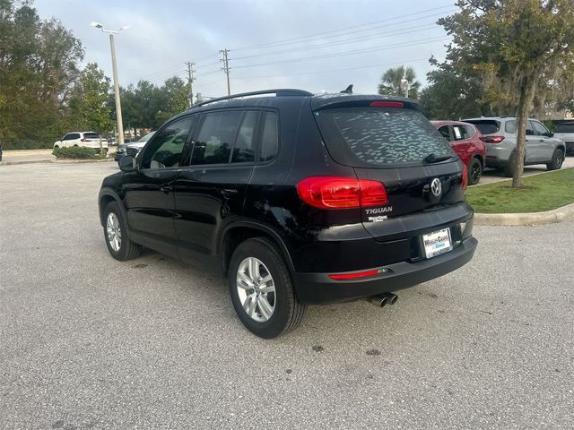 2017 Volkswagen Tiguan Base