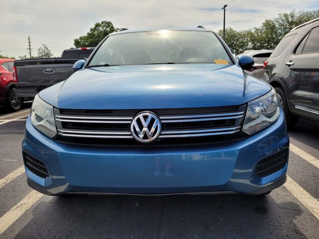 2017 Volkswagen Tiguan Base