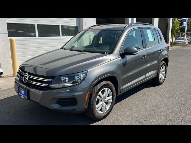 2017 Volkswagen Tiguan Base