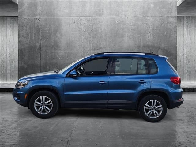 2017 Volkswagen Tiguan Base