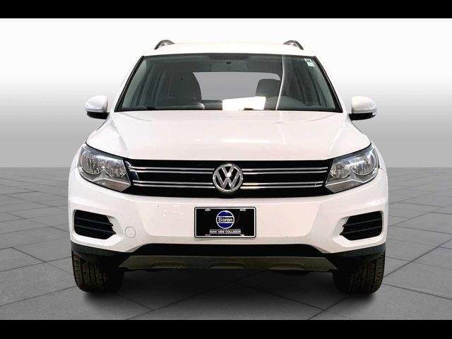 2017 Volkswagen Tiguan Base