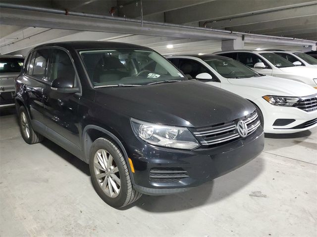 2017 Volkswagen Tiguan Base