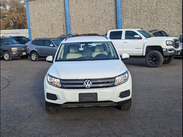 2017 Volkswagen Tiguan Base