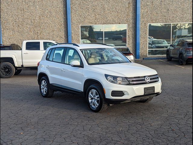 2017 Volkswagen Tiguan Base