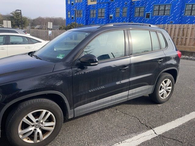 2017 Volkswagen Tiguan S