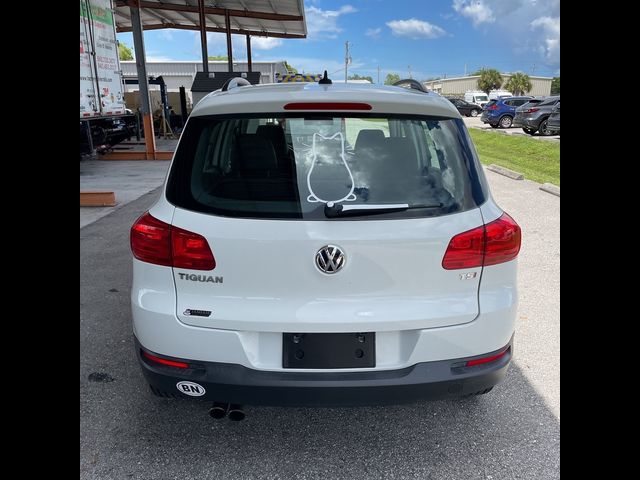 2017 Volkswagen Tiguan S