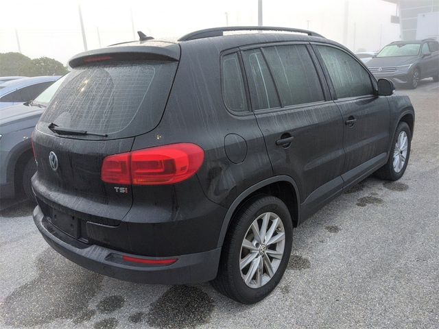 2017 Volkswagen Tiguan Base