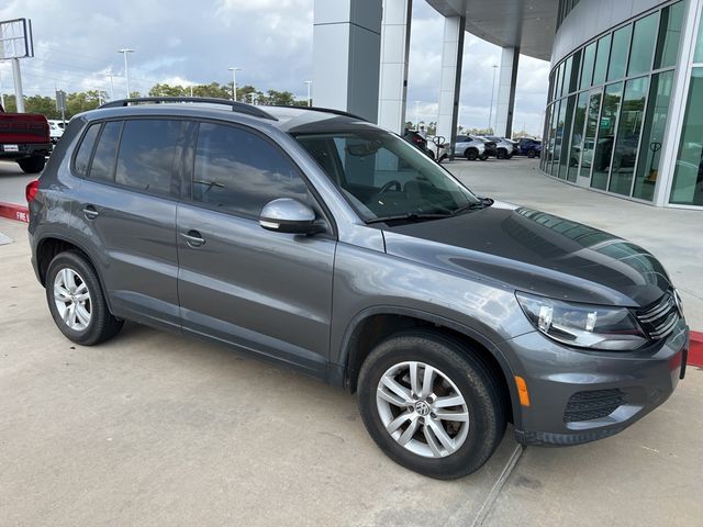 2017 Volkswagen Tiguan Base