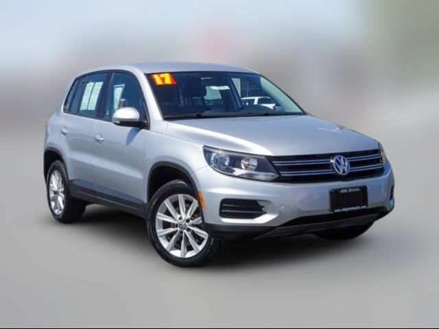 2017 Volkswagen Tiguan Base