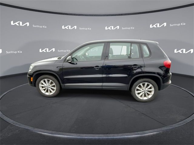 2017 Volkswagen Tiguan Base