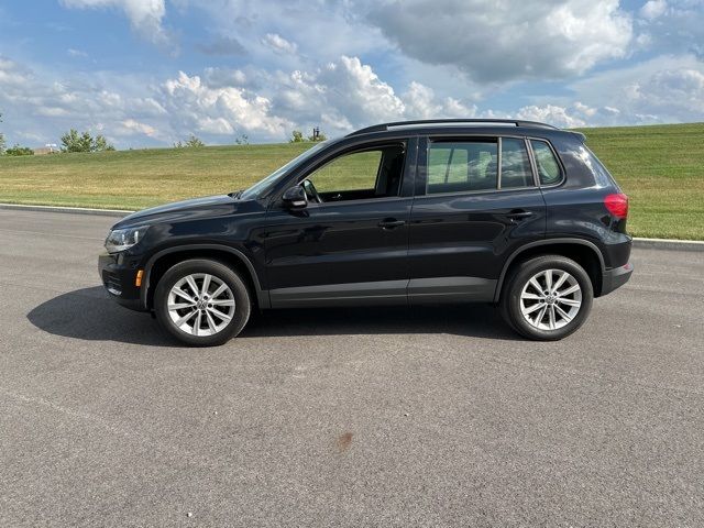 2017 Volkswagen Tiguan Base