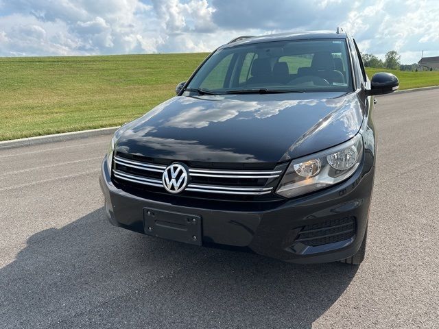 2017 Volkswagen Tiguan Base