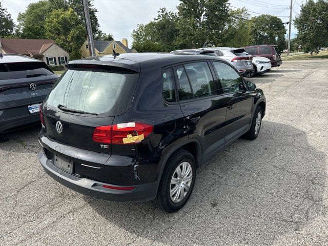 2017 Volkswagen Tiguan Base