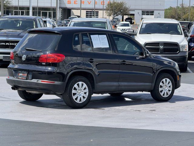 2017 Volkswagen Tiguan Base