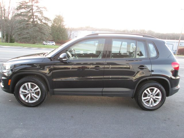 2017 Volkswagen Tiguan Base