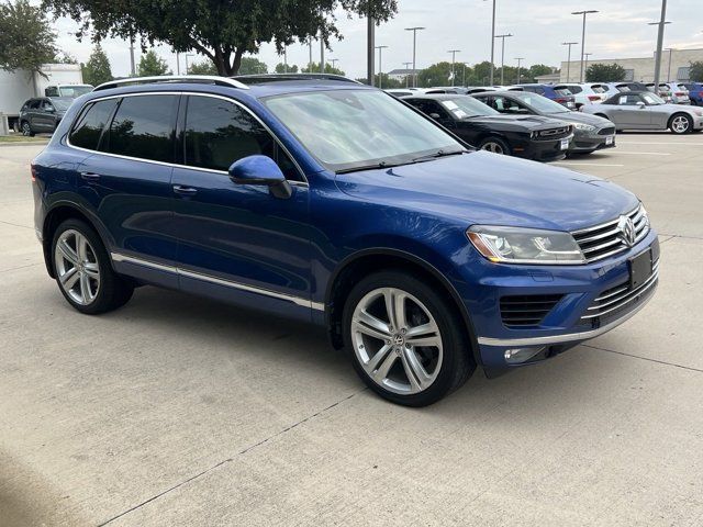 2017 Volkswagen Touareg Executive