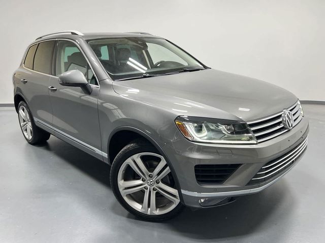 2017 Volkswagen Touareg Executive