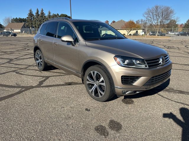 2017 Volkswagen Touareg Wolfsburg Edition