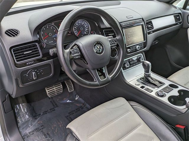 2017 Volkswagen Touareg Wolfsburg Edition