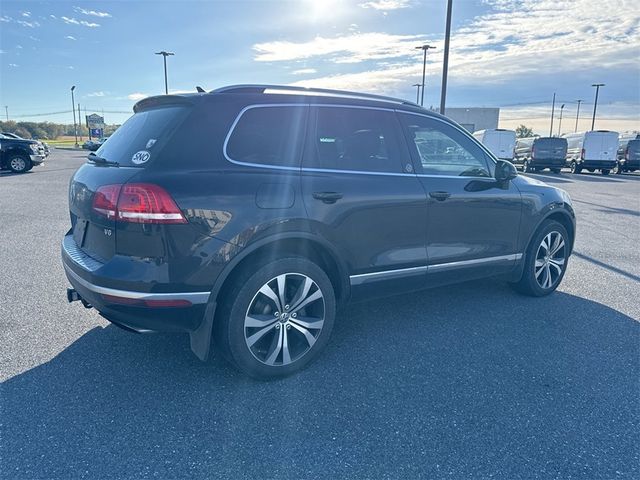 2017 Volkswagen Touareg Wolfsburg Edition