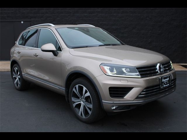 2017 Volkswagen Touareg Wolfsburg Edition