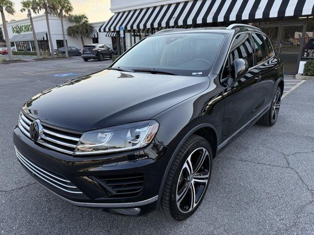 2017 Volkswagen Touareg Executive