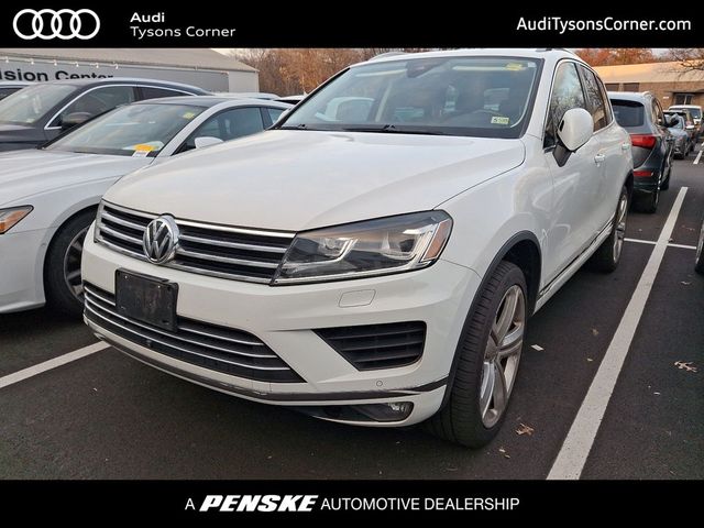 2017 Volkswagen Touareg Executive