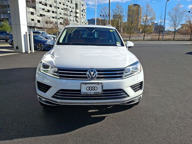 2017 Volkswagen Touareg Executive