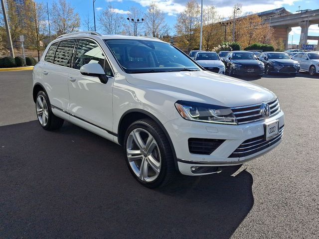 2017 Volkswagen Touareg Executive