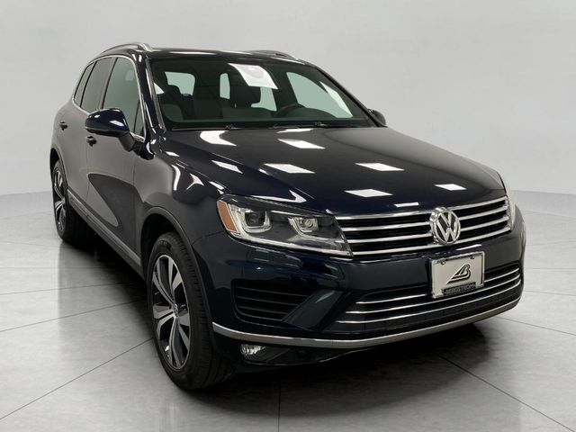 2017 Volkswagen Touareg Wolfsburg Edition