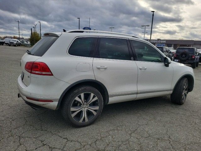 2017 Volkswagen Touareg Wolfsburg Edition