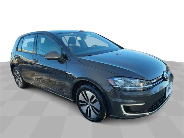 2017 Volkswagen e-Golf SE