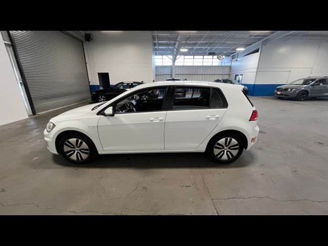 2017 Volkswagen e-Golf SE