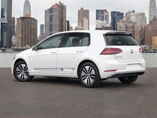 2017 Volkswagen e-Golf SE