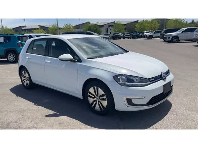 2017 Volkswagen e-Golf SE