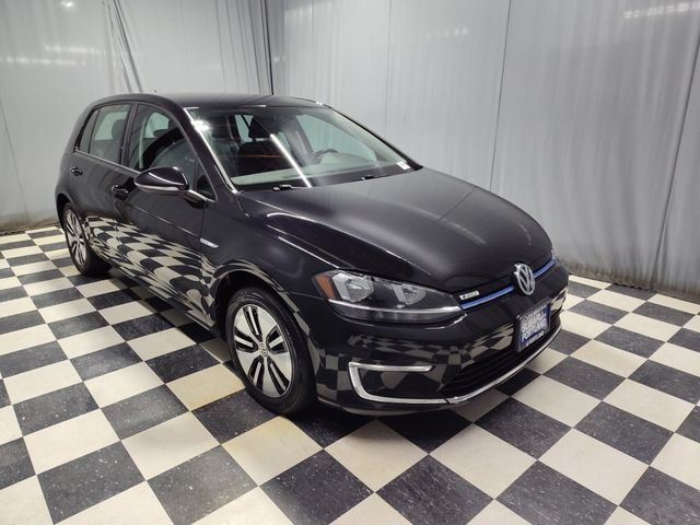 2017 Volkswagen e-Golf SE