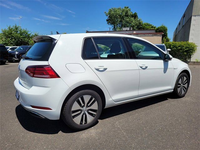 2017 Volkswagen e-Golf SE