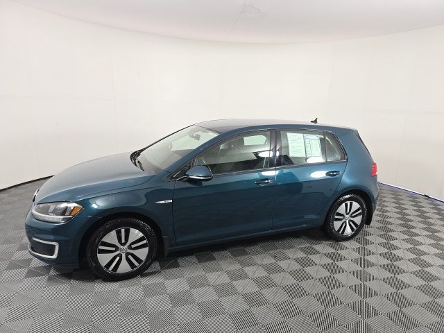 2017 Volkswagen e-Golf SE