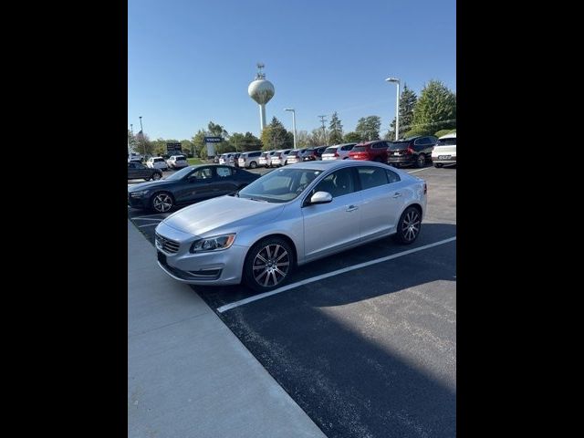 2017 Volvo S60 Inscription Platinum