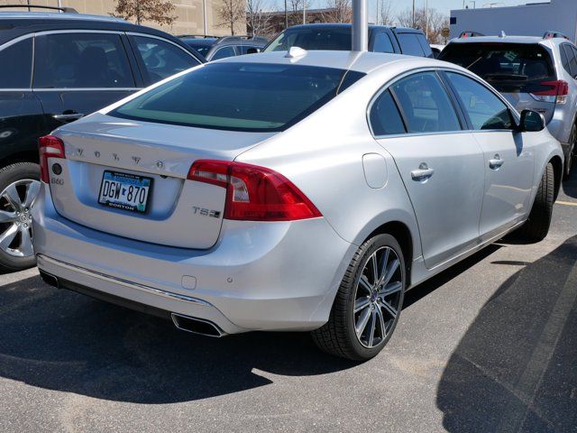 2017 Volvo S60 Inscription Platinum