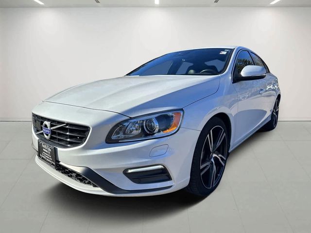 2017 Volvo S60 R-Design Platinum